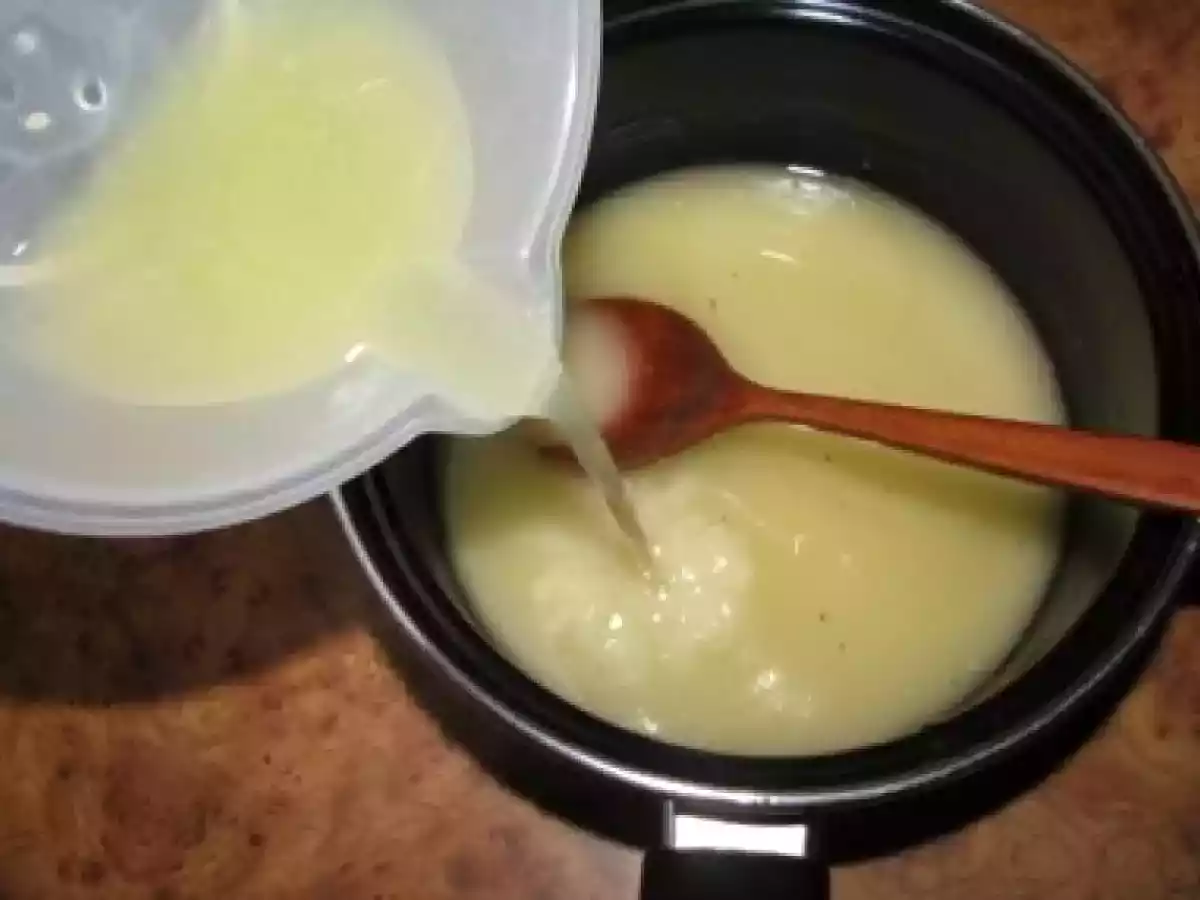 Vitel cu sos de usturoi si lamaie - poza 6