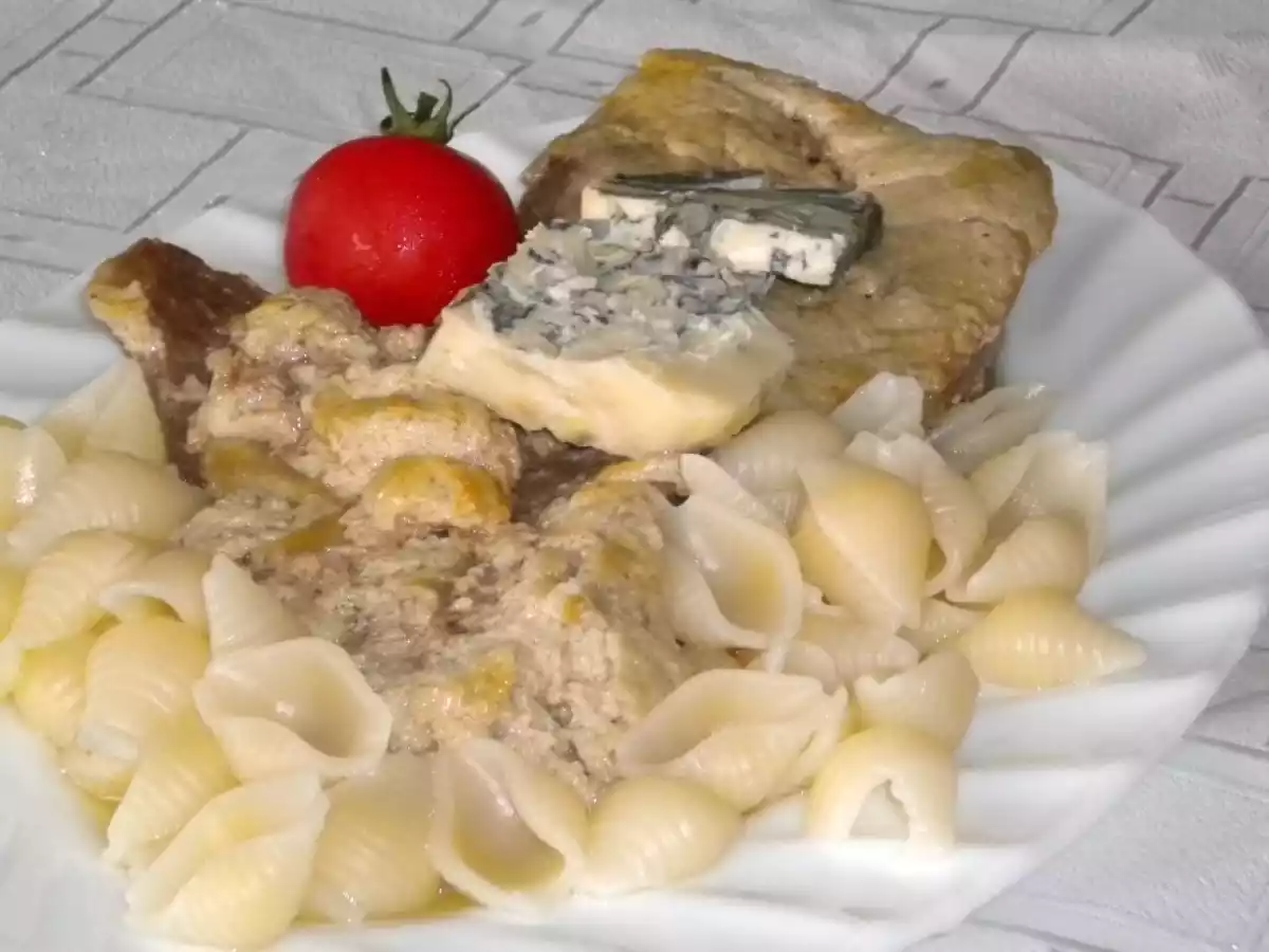 Vitel in sos Roquefort