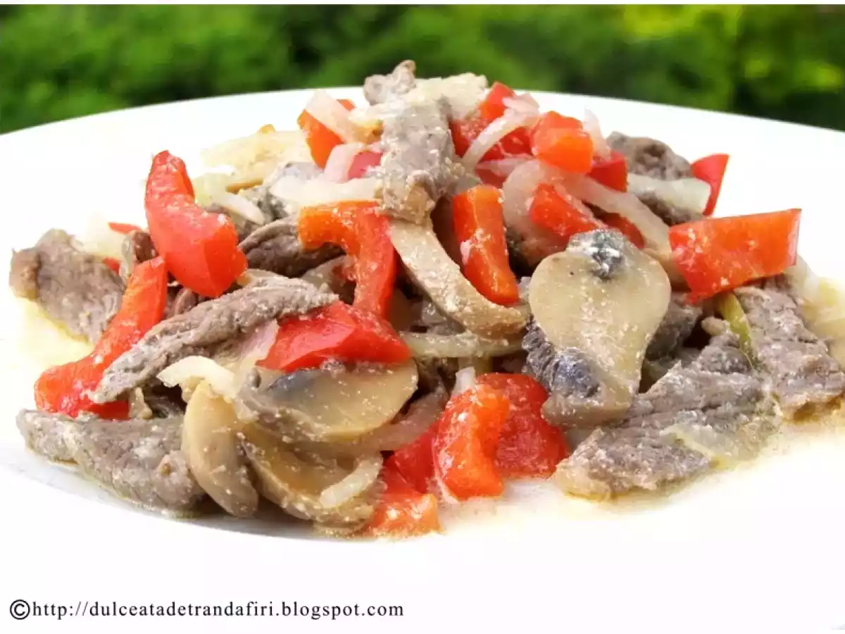 Vrabioara de manzat cu ciuperci si ardei