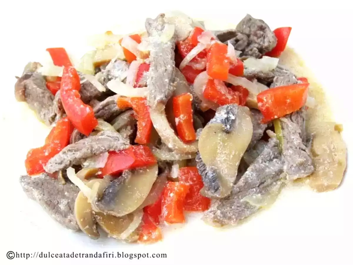 Vrabioara de manzat cu ciuperci si ardei - poza 2