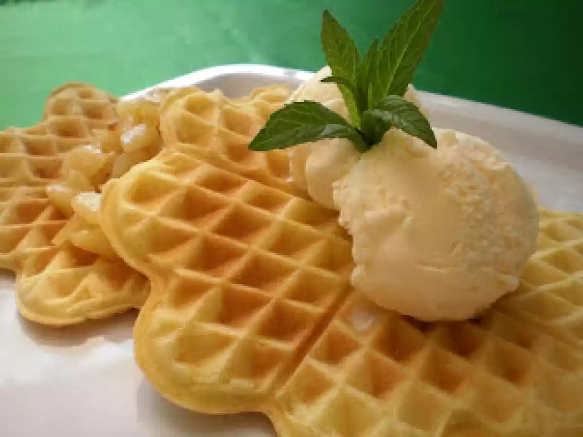 Wafe cu ananas si inghetata - poza 2