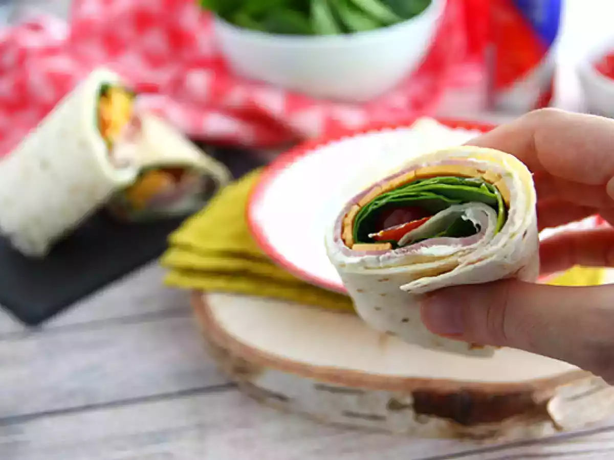 Wrap cu sunca, cheddar si spanac - poza 3
