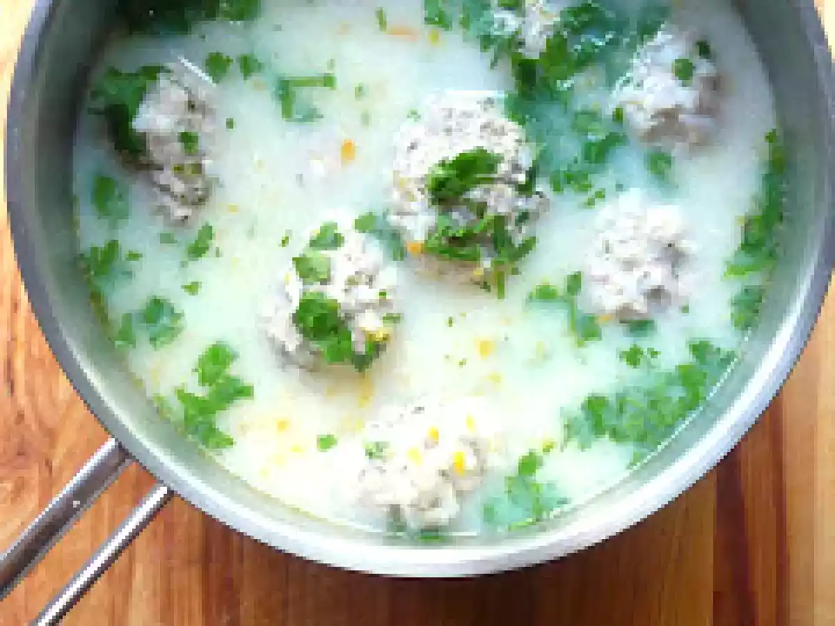 Youvarlakia Avgolemono - Ciorba de perisoare greceasca